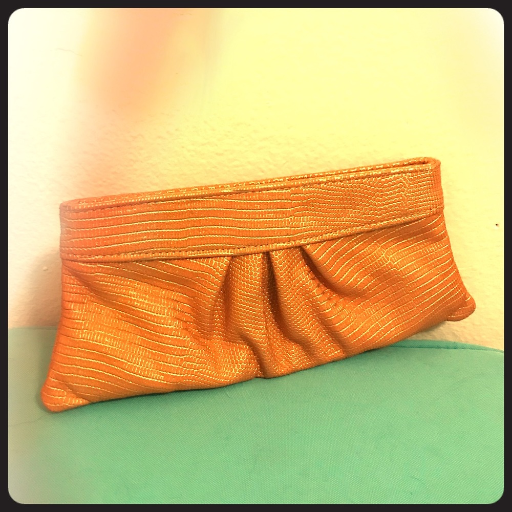 Cute clutch!